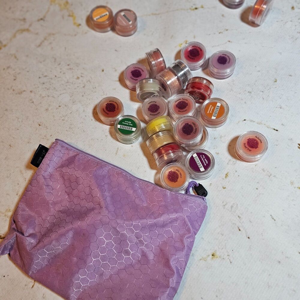 Lot of 25 Scentsy Scent Testers with Purple Zipper Bag – Assorted Fragrances